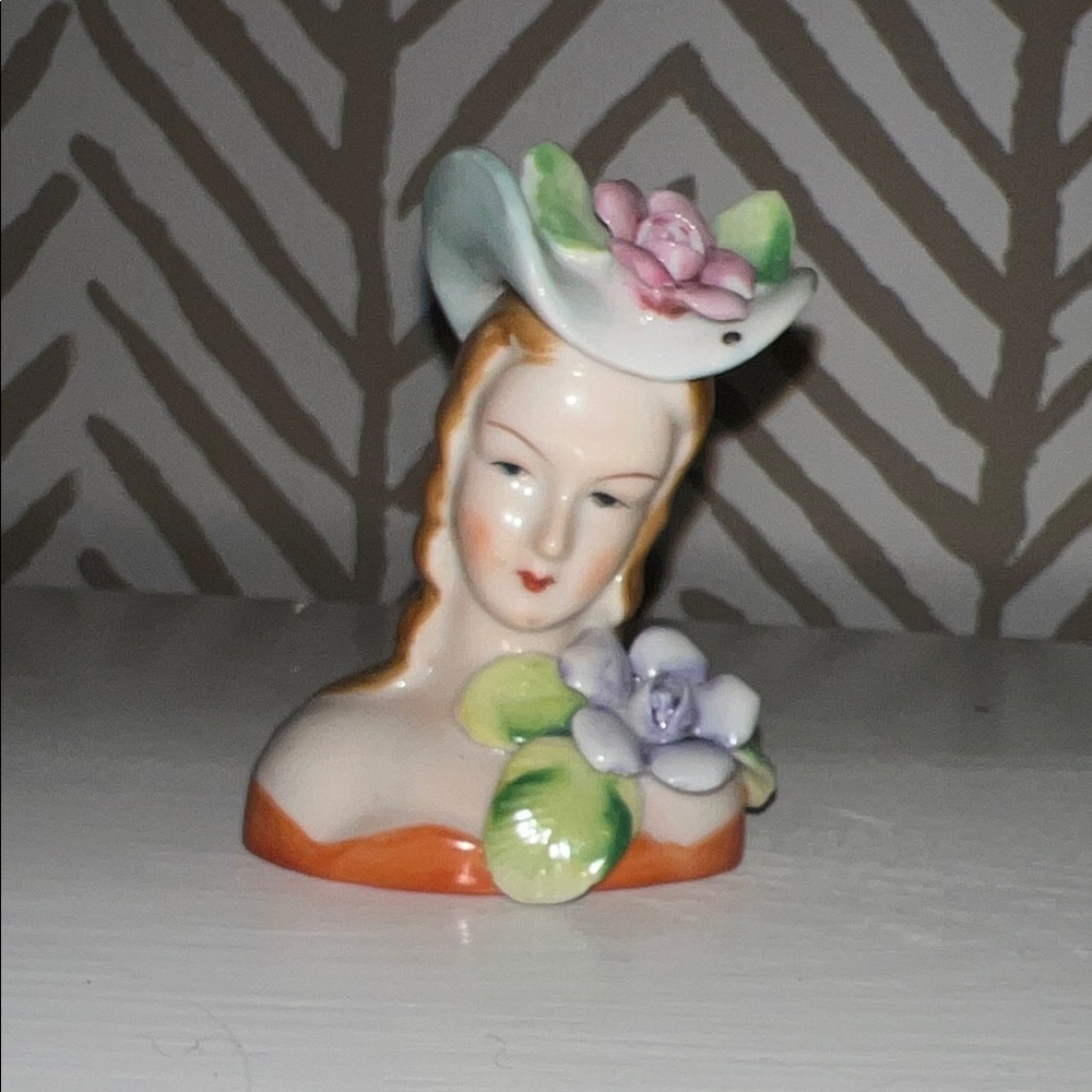 Vintage Ceramic Lady Bust with Floral Hat
